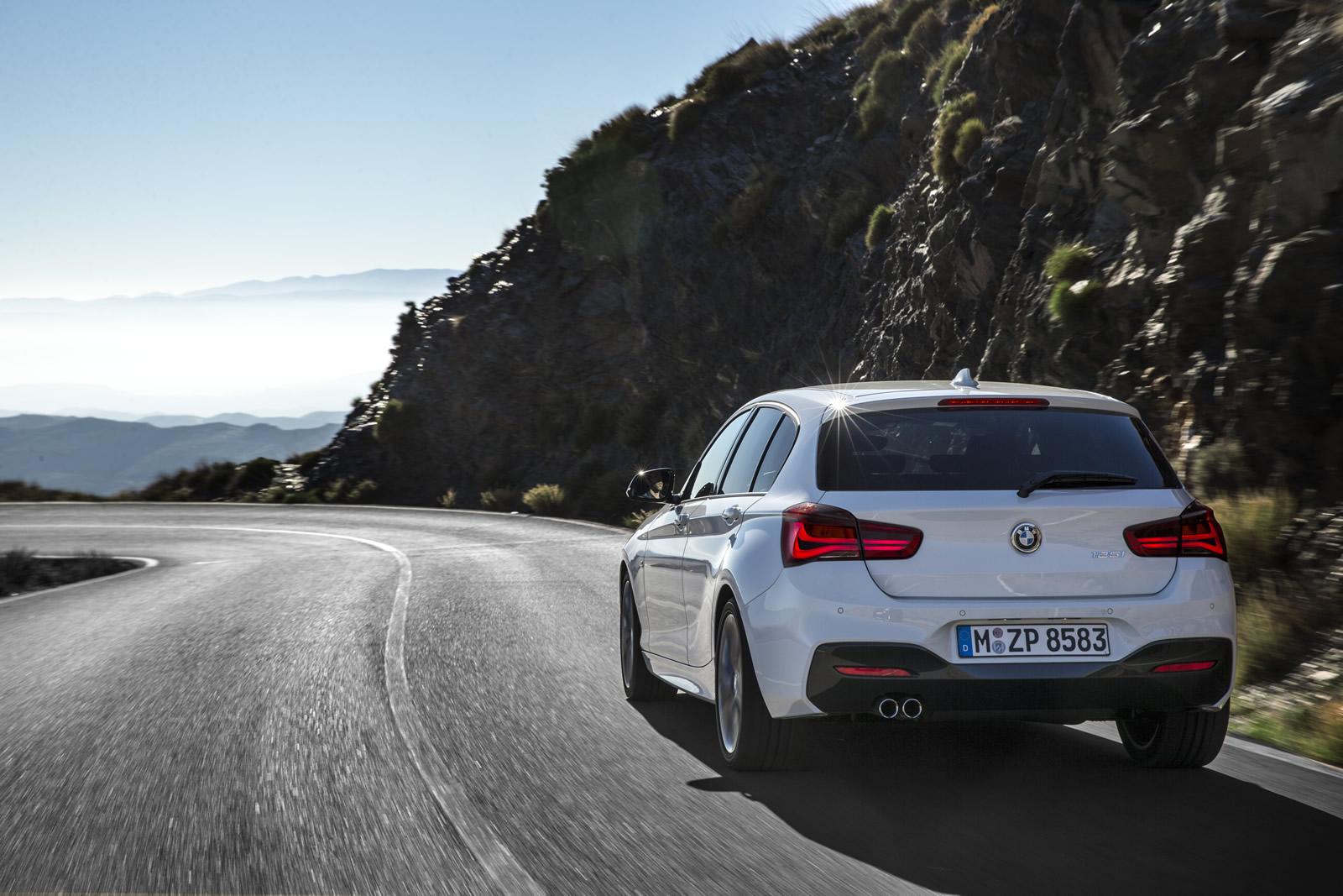 YEN 2015 MAKYAJLI BMW 1 SERS DETAYLI RESM GALERS