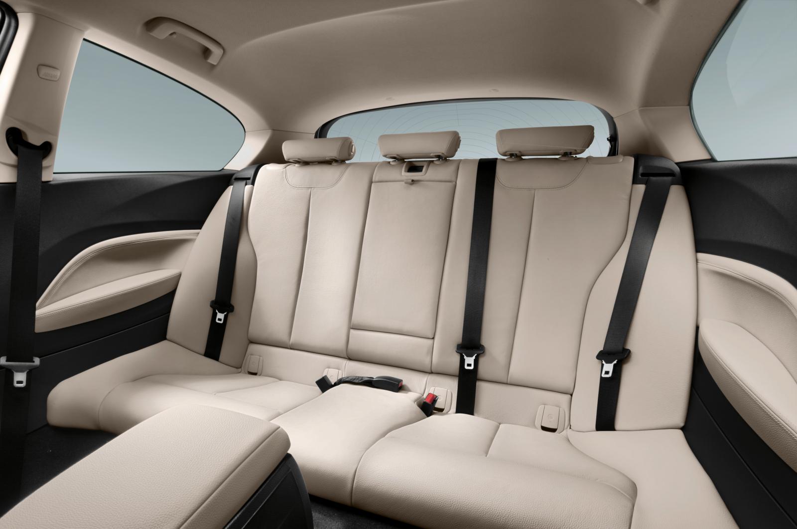 YEN 2015 MAKYAJLI BMW 1 SERS DETAYLI RESM GALERS