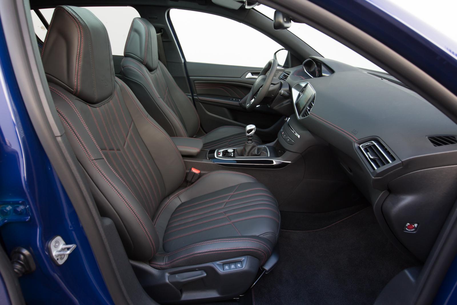 YEN 2015 PEUGEOT 308 GT DETAYLI RESMLER