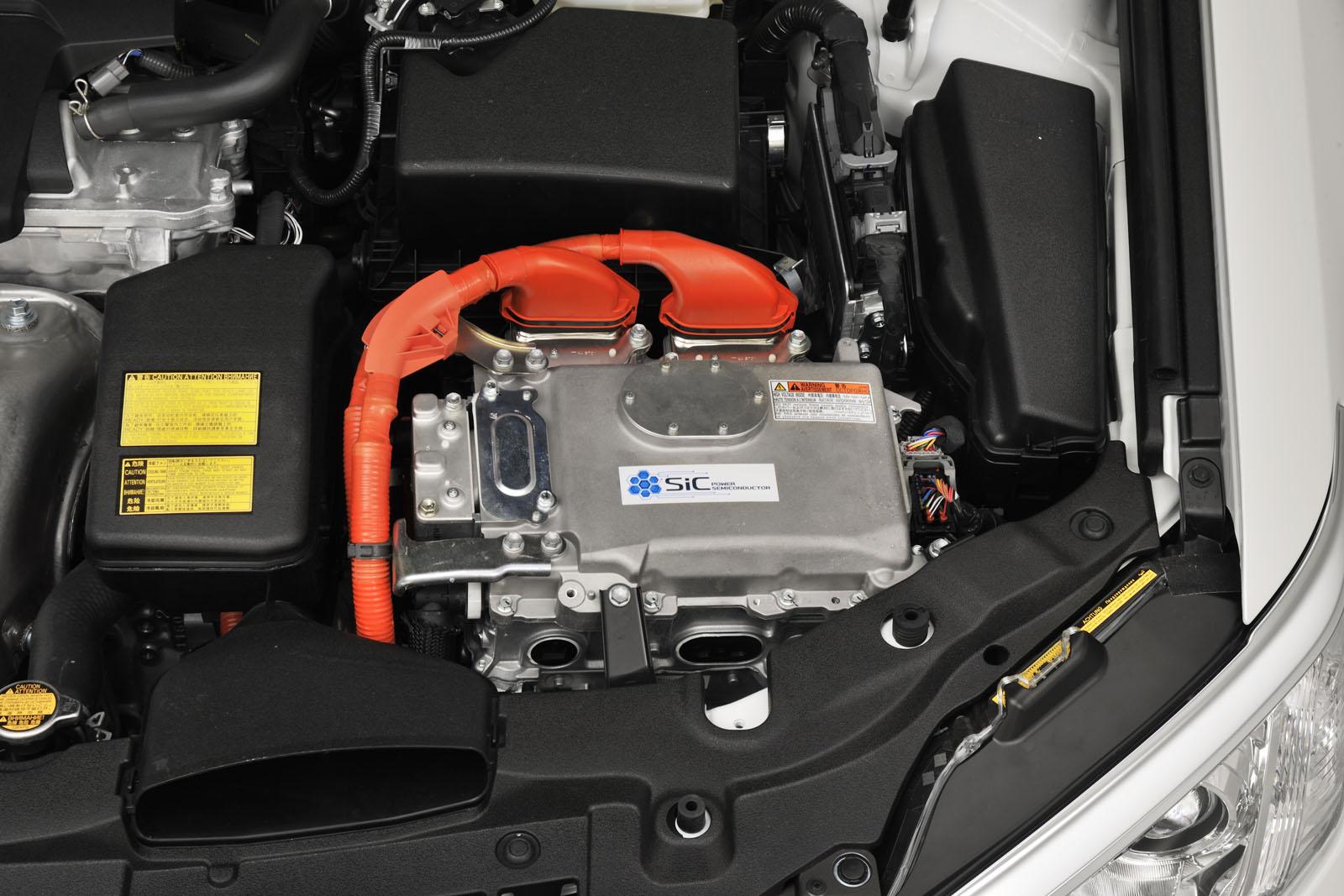 TOYOTA CAMRY HYBRID SIC PROTOTP RESM GALERS