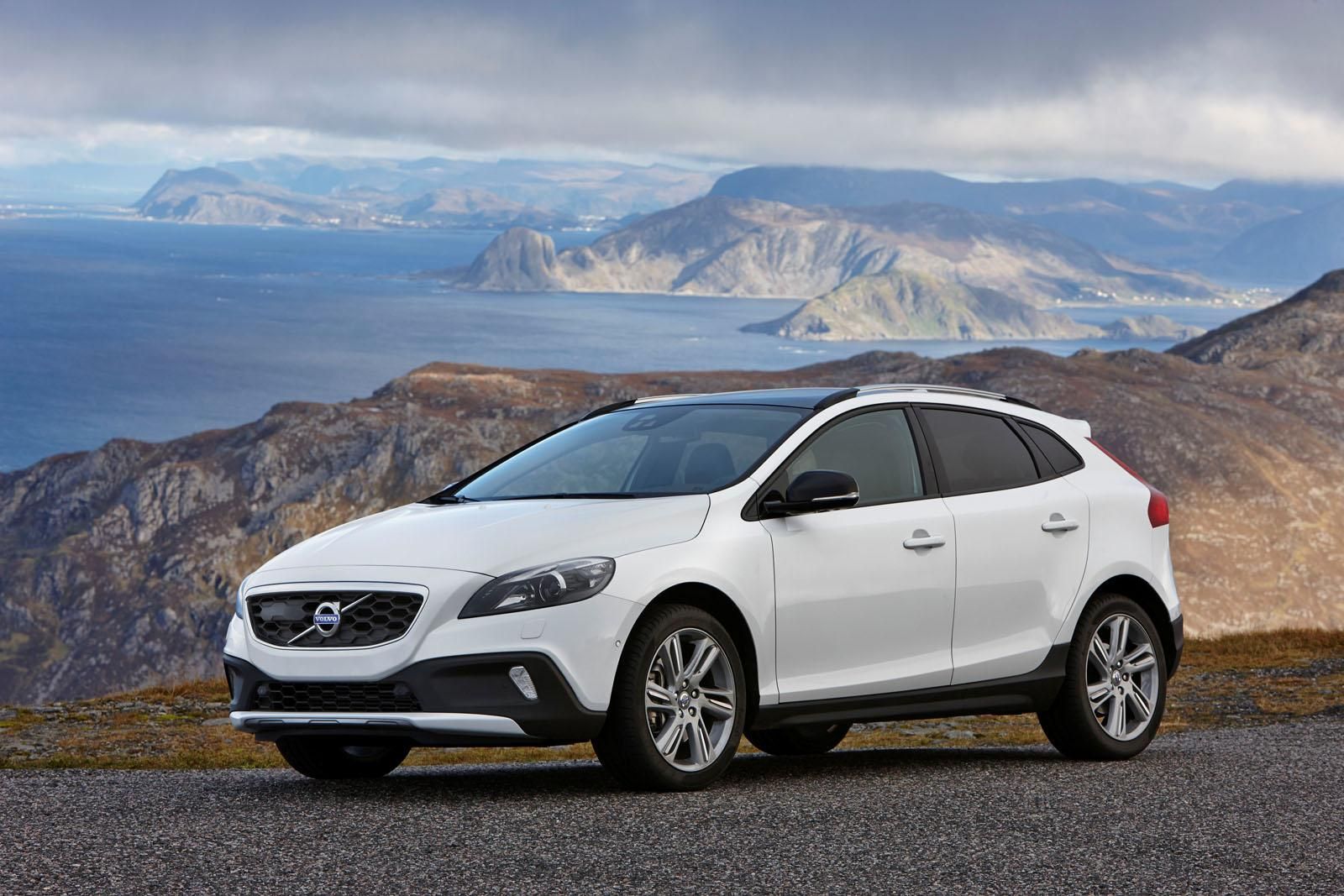 YEN DRVE-E MOTORLU VOLVO V40 CROSS COUNTRY RESM GALERS