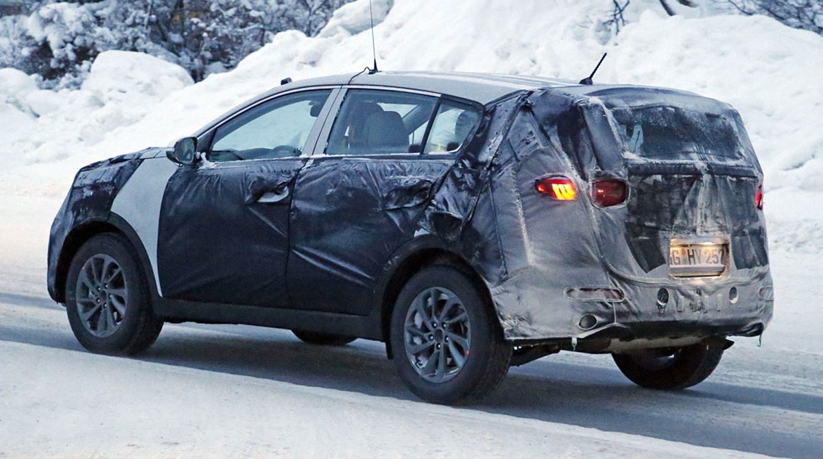 YEN KA SPORTAGE, KARLI ZEMNDE TEST RESMLER