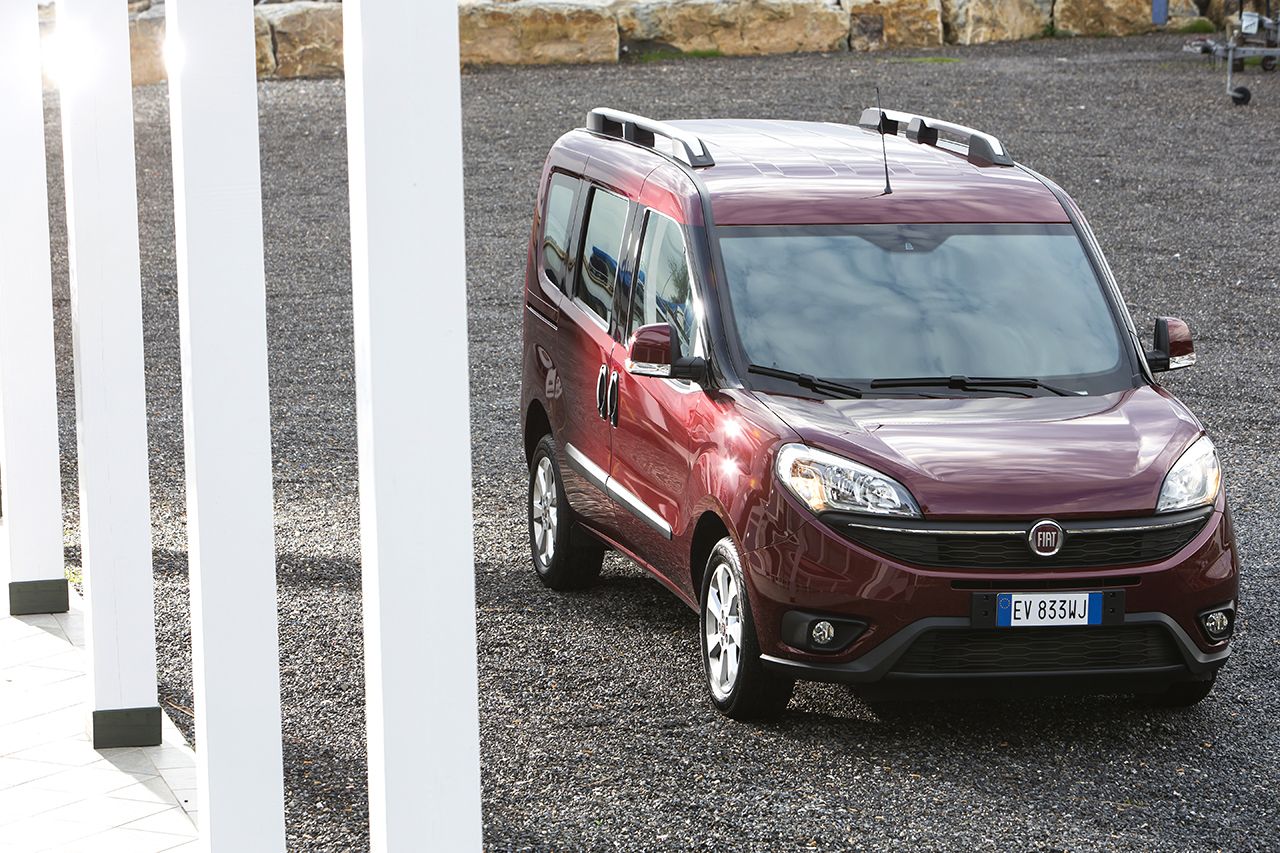 YEN� 2015 F�AT DOBLO T�RK�YE'DE RES�M GALER�S�