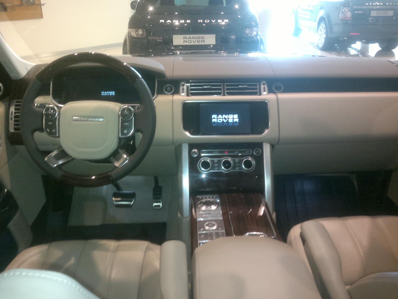 RANGE ROVER SATITA RESM GALERS