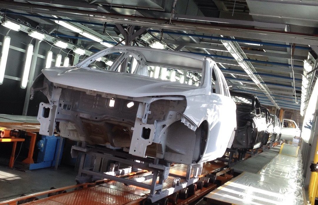 YEN� LADA VESTA �RET�M RES�M GALER�S�