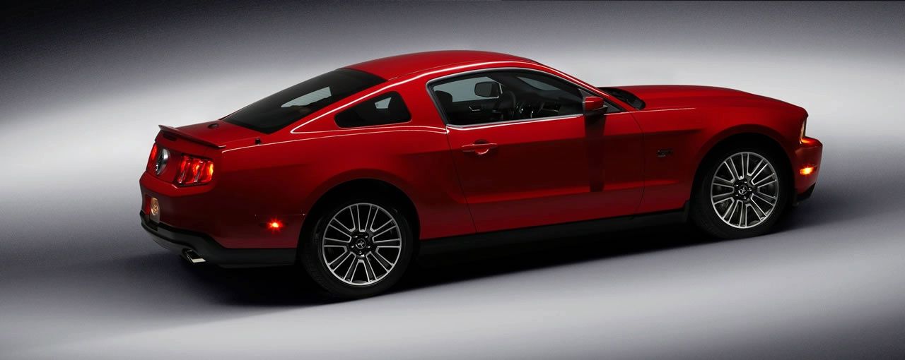 FORD MUSTANG (2010) GALER