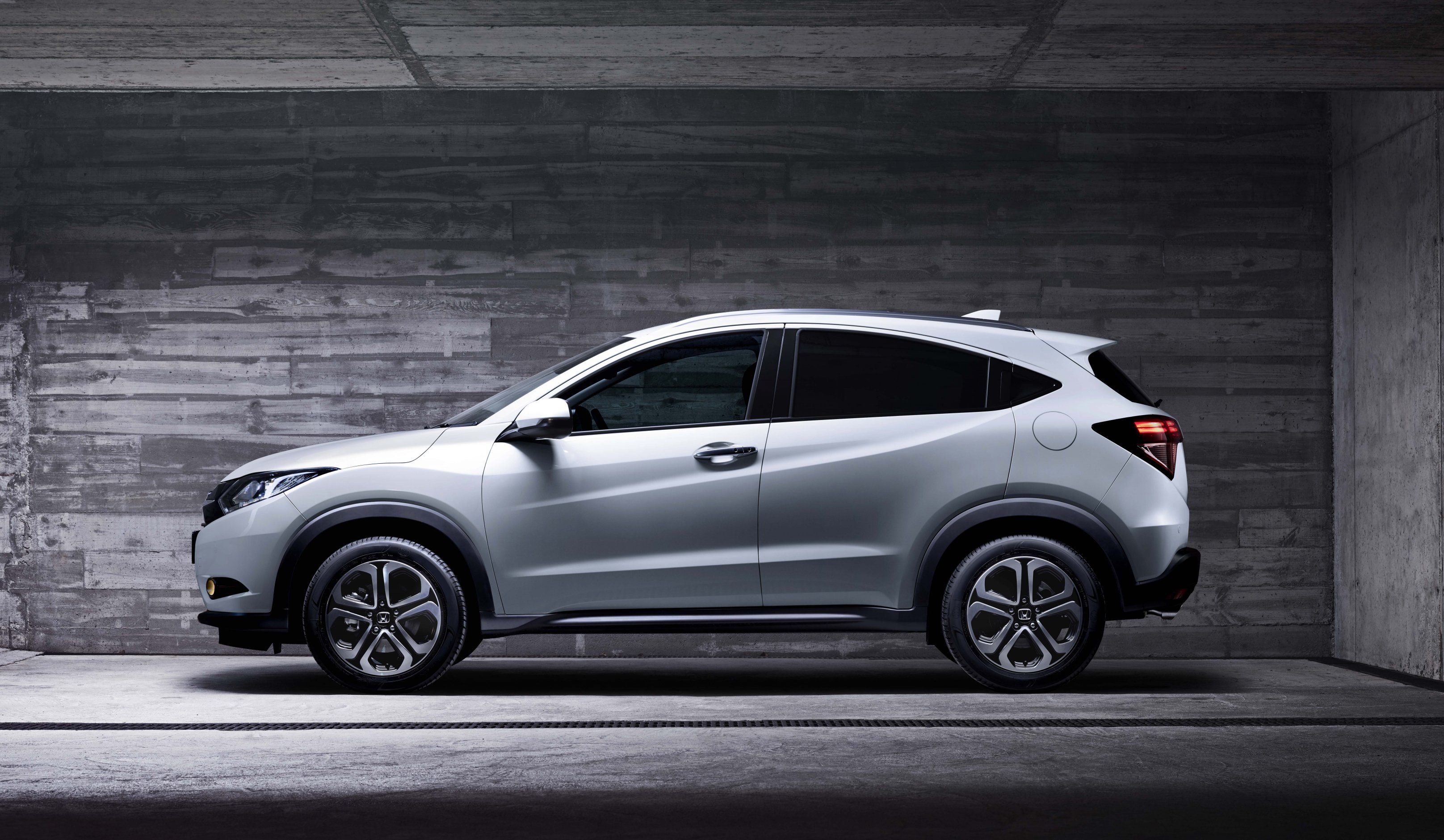 YEN� HONDA HR-V AVRUPA VERS�YON �LK RES�M GALER�S�