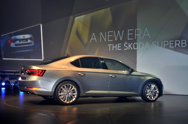 YEN� SKODA SUPERB LANSMAN RES�M GALER�S�
