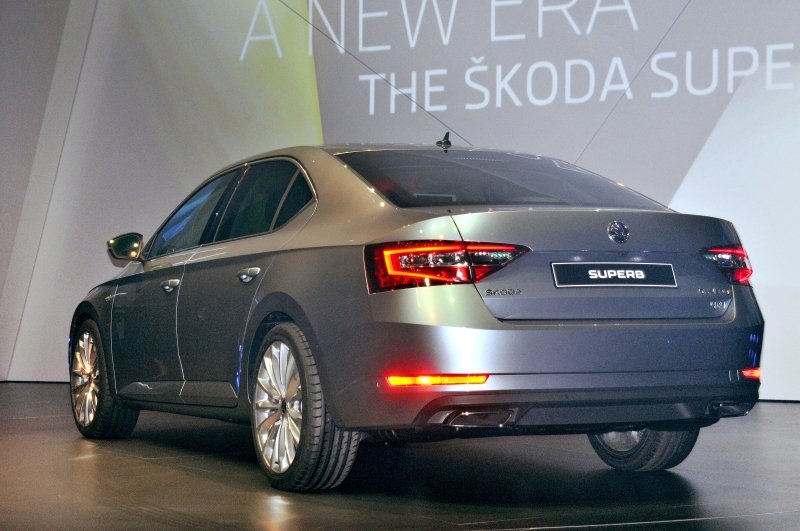 YEN� SKODA SUPERB LANSMAN RES�M GALER�S�