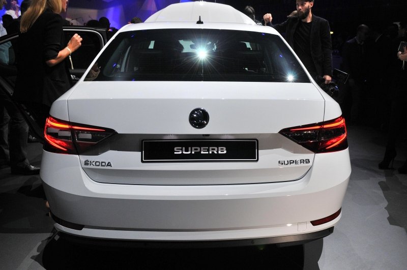 YEN� SKODA SUPERB LANSMAN RES�M GALER�S�