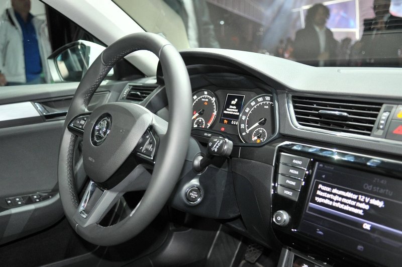 YEN� SKODA SUPERB LANSMAN RES�M GALER�S�