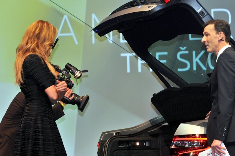 YEN� SKODA SUPERB LANSMAN RES�M GALER�S�