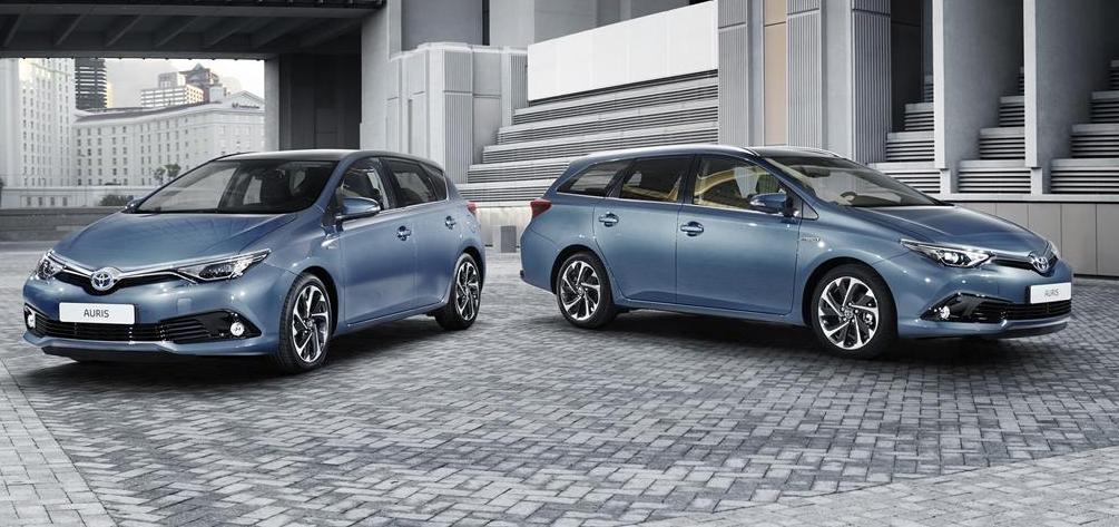 YEN� MAKYAJLI 2015 TOYOTA AUR�S RES�M GALER�S�