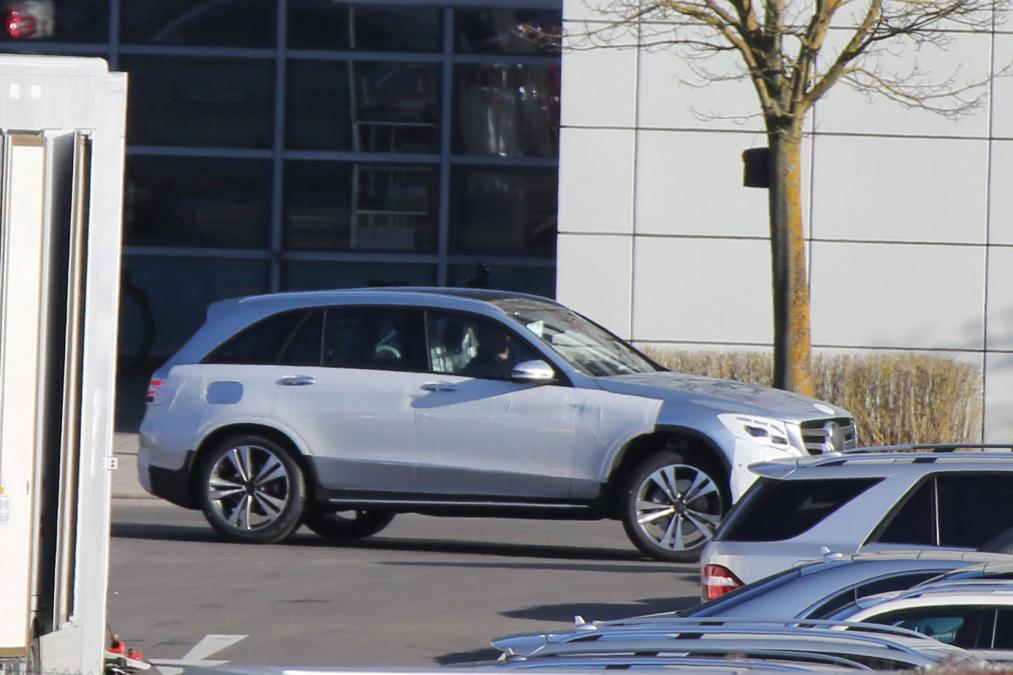 YEN� 2016 MERCEDES GLC HAF�F KAMUFLAJLI RES�M GALER�S�