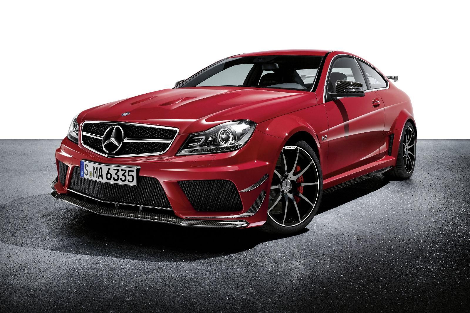 MERCEDES C63 AMG BLACK GALER