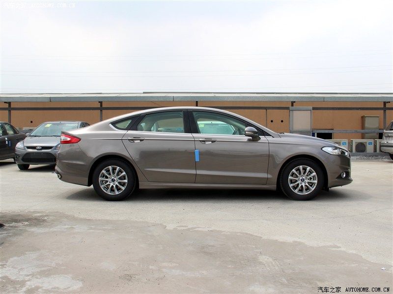 YEN (2014) FORD MONDEO N'DE SATITA RESM GALERS