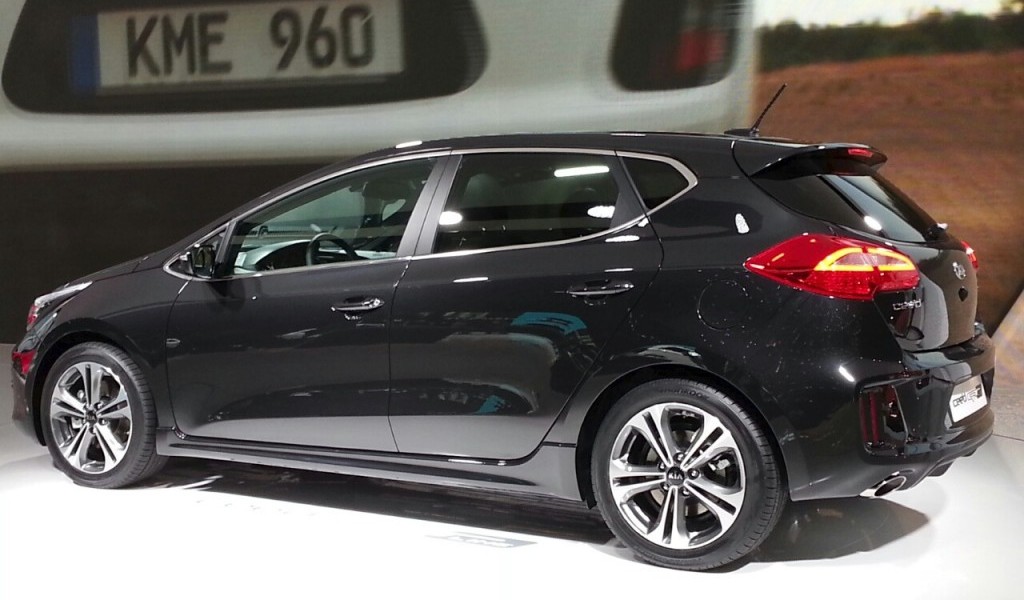 K�A CEE'D GT L�NE 2015 CENEVRE RES�M GALER�S�