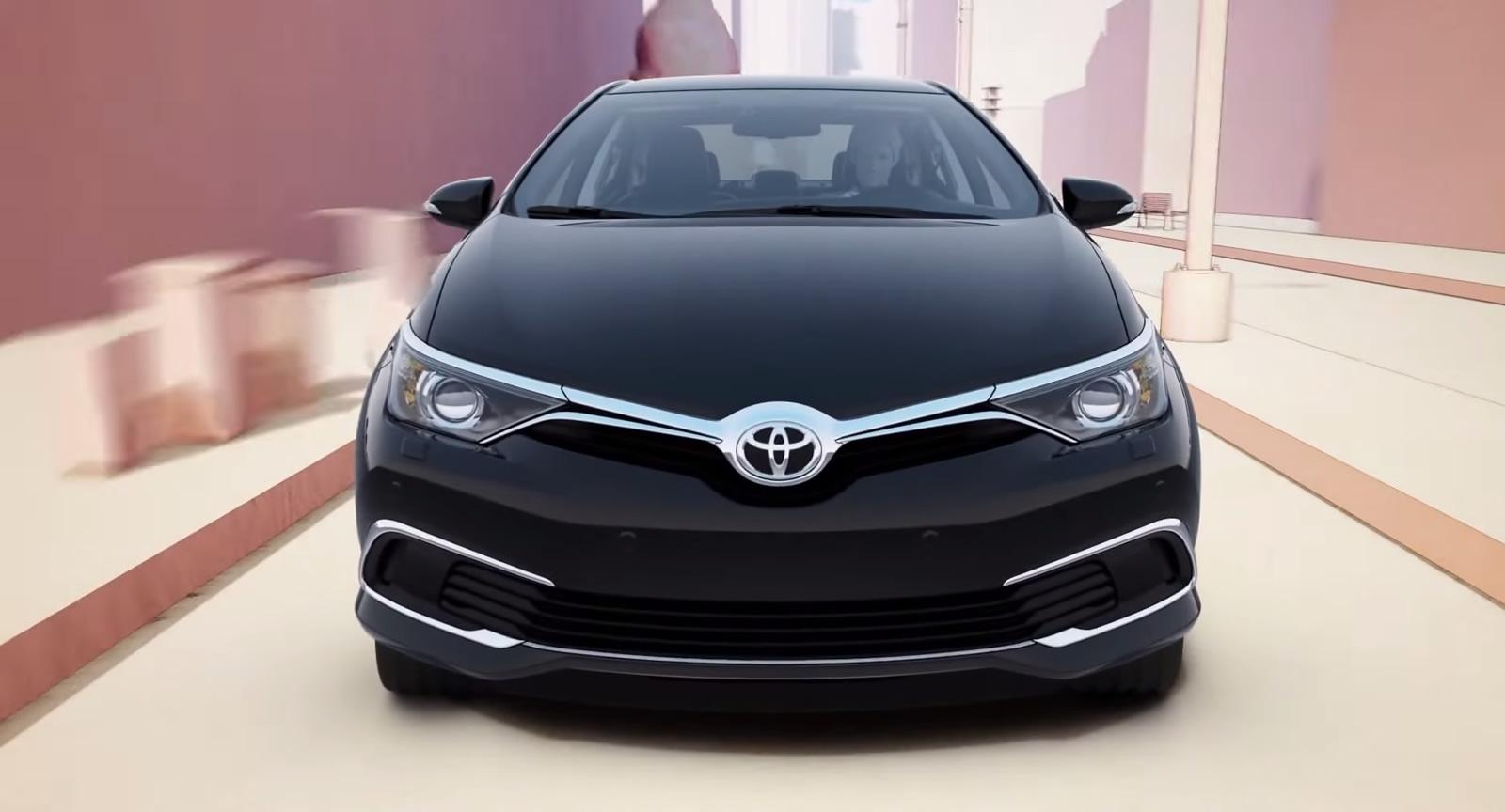 YEN� 2016 MAKYAJLI TOYOTA COROLLA MUHTEMEL RES�M GALER�S�