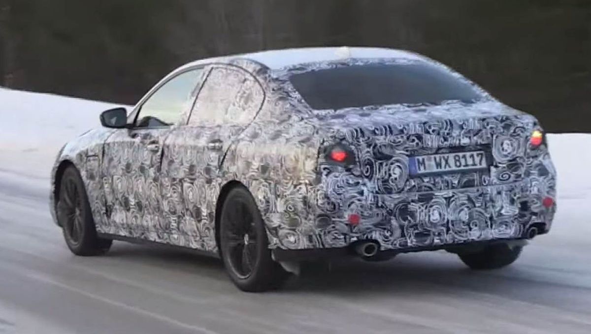 YEN� 2016 BMW 5 SER�S� KAMUFLAJLI RES�MLER�