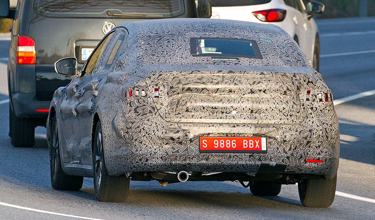 2016 RENAULT LAGUNA YEN� KAMUFLAJLI RES�M GALER�S�