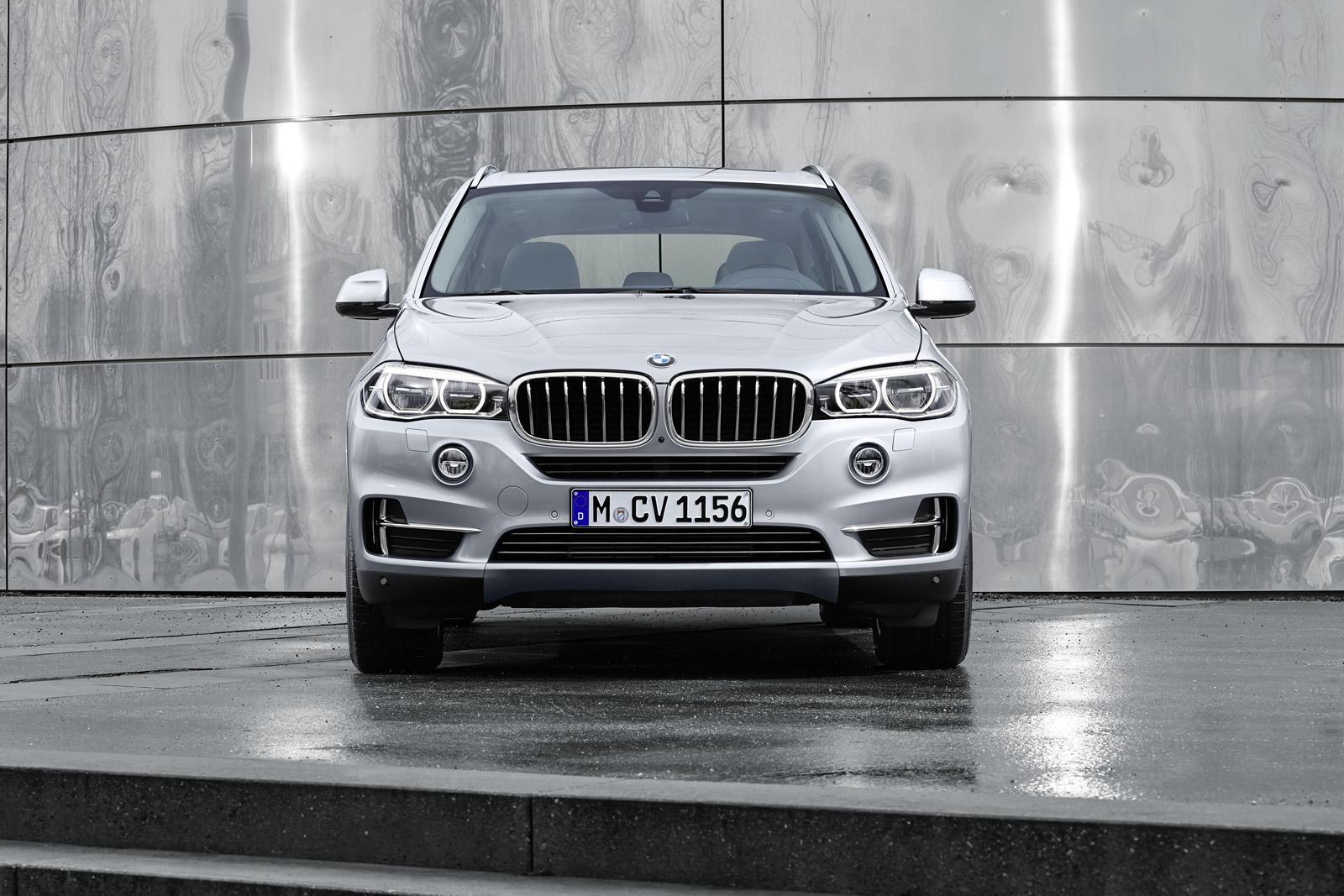 YEN� BMW X5 xDrive40e RES�M GALER�S�