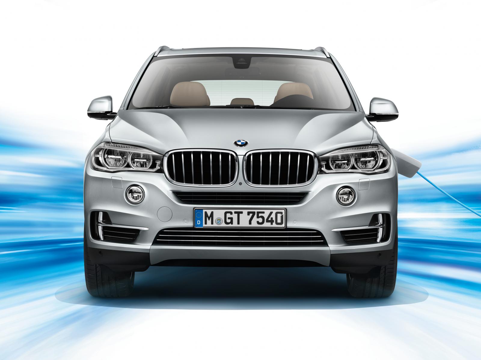 YEN� BMW X5 xDrive40e RES�M GALER�S�
