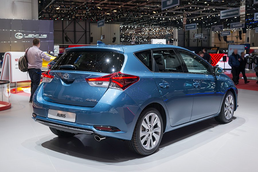 YEN� TOYOTA AUR�S 2015 CENEVRE RES�M GALER�S�