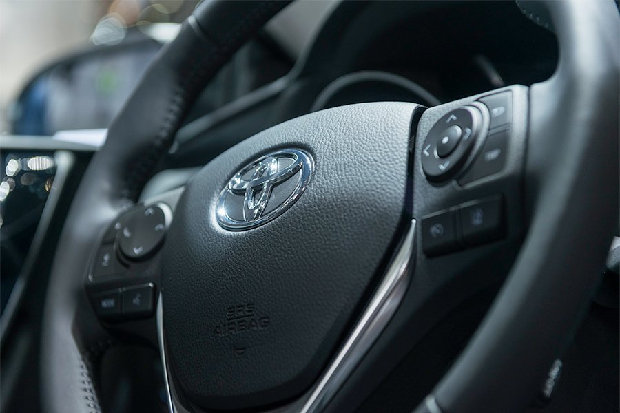 YEN� TOYOTA AUR�S 2015 CENEVRE RES�M GALER�S�