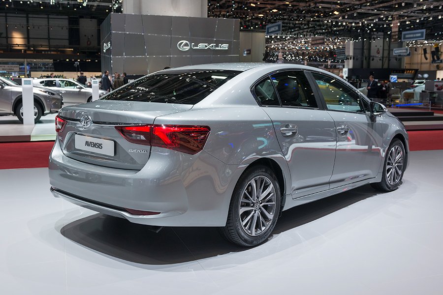 YEN� TOYOTA AVENS�S 2015 CENEVRE RES�M GALER�S�
