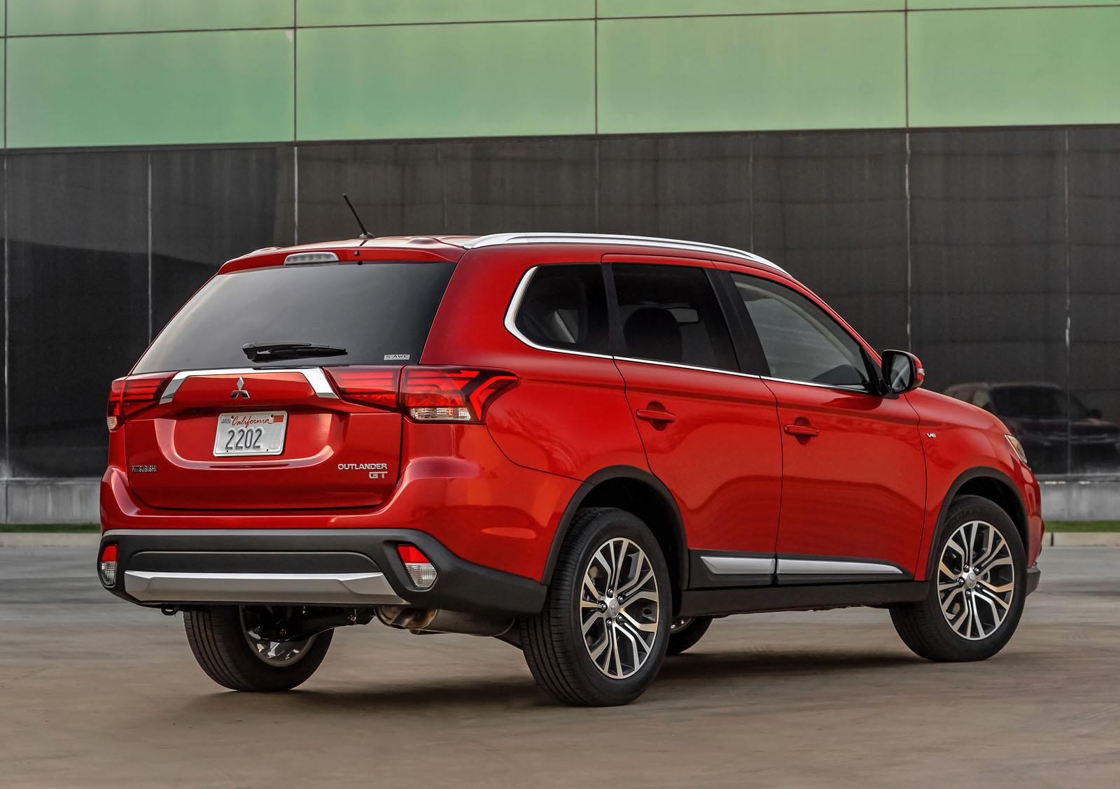 YEN� 2016 M�TSUB�SH� OUTLANDER DETAYLI RES�M GALER�S�