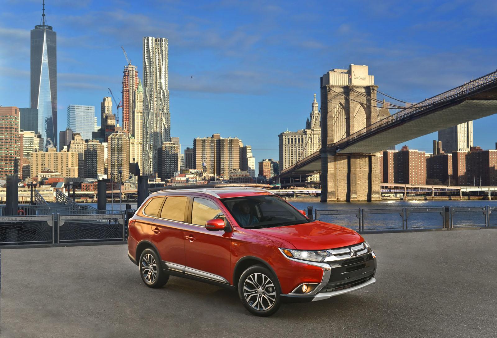 YEN� 2016 M�TSUB�SH� OUTLANDER DETAYLI RES�M GALER�S�