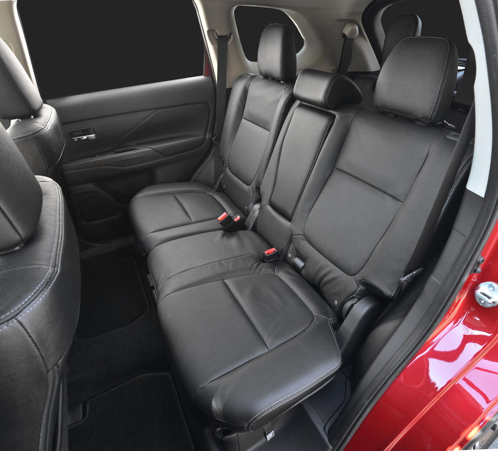 YEN� 2016 M�TSUB�SH� OUTLANDER DETAYLI RES�M GALER�S�