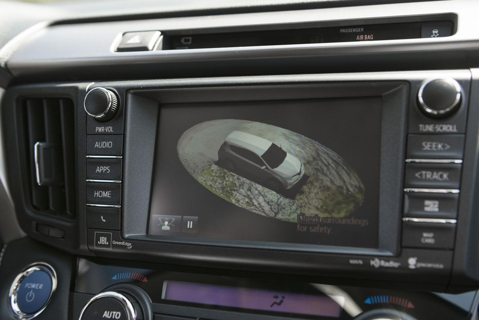 YEN� 2016 MAKYAJLI TOYOTA RAV4 HYBR�D RES�M GALER�S�