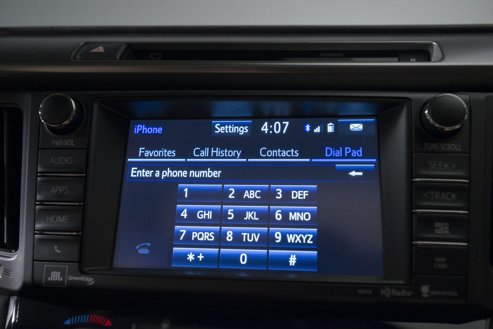 YEN� 2016 MAKYAJLI TOYOTA RAV4 HYBR�D RES�M GALER�S�