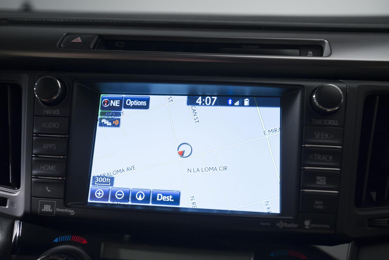 YEN� 2016 MAKYAJLI TOYOTA RAV4 HYBR�D RES�M GALER�S�