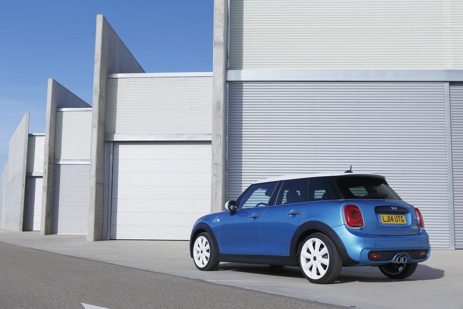 YEN BE KAPILI MN COOPER S DETAYLI RESM GALERS