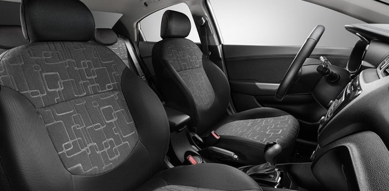 YEN� MAKYAJLI 2015 K�A R�O SEDAN RES�M GALER�S�