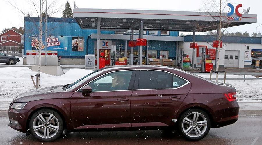 YEN� 2016 SKODA SUPERB YOL G�R�NT�LER�