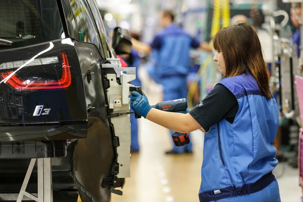 YEN BMW 3 RETMDE RESM GALERS
