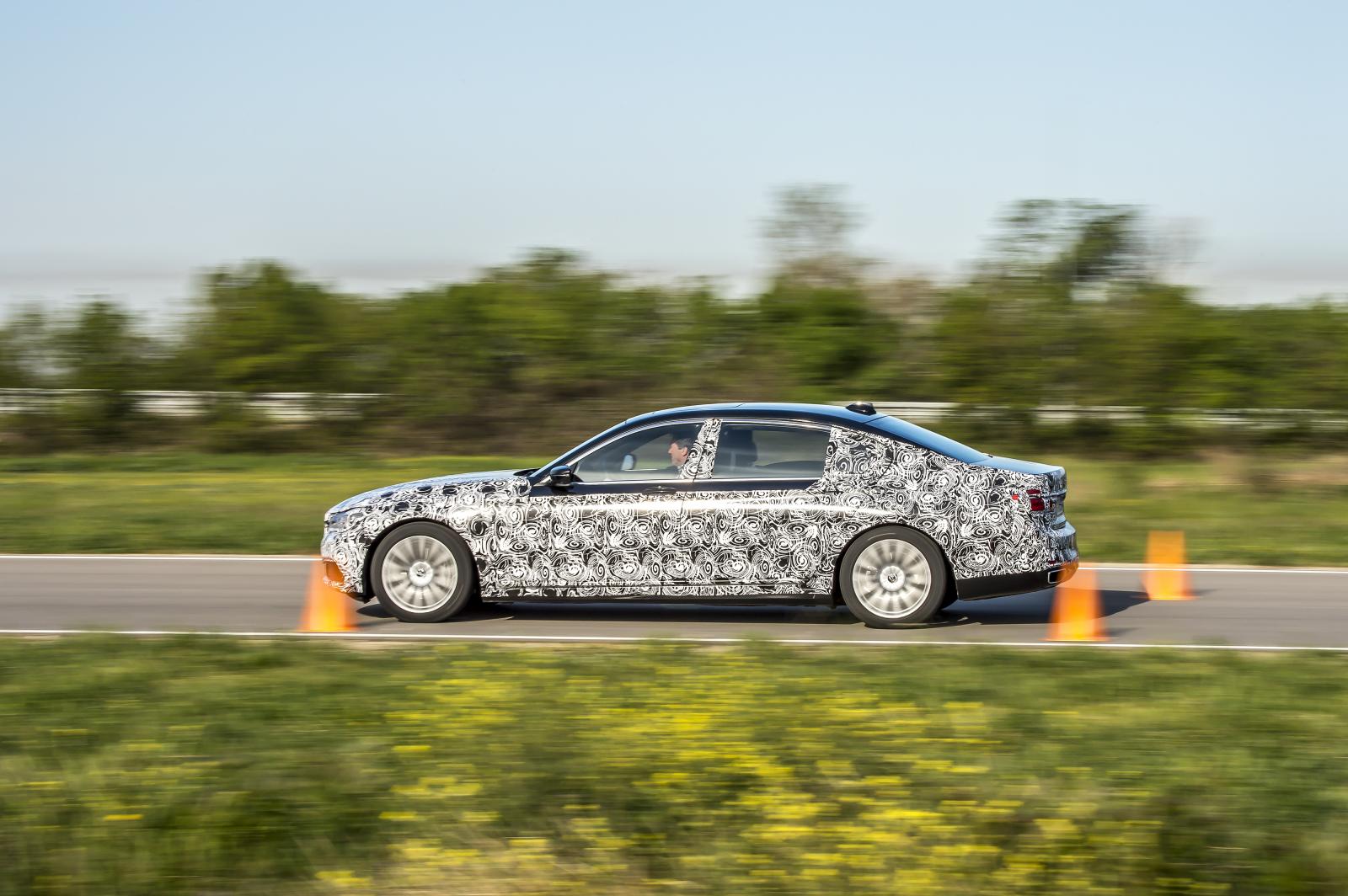 YEN� BMW 7 SER�S� 2015 TEST PROTOT�P� RES�M GALER�S�