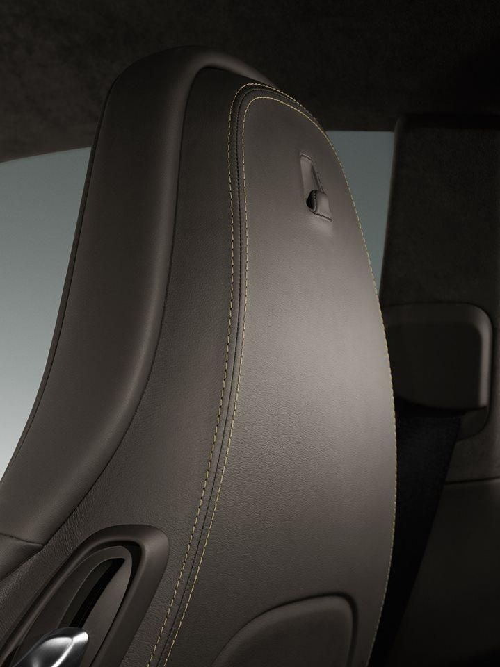PORSCHE EXCLUSIVE 911 TURBO RESM GALERS