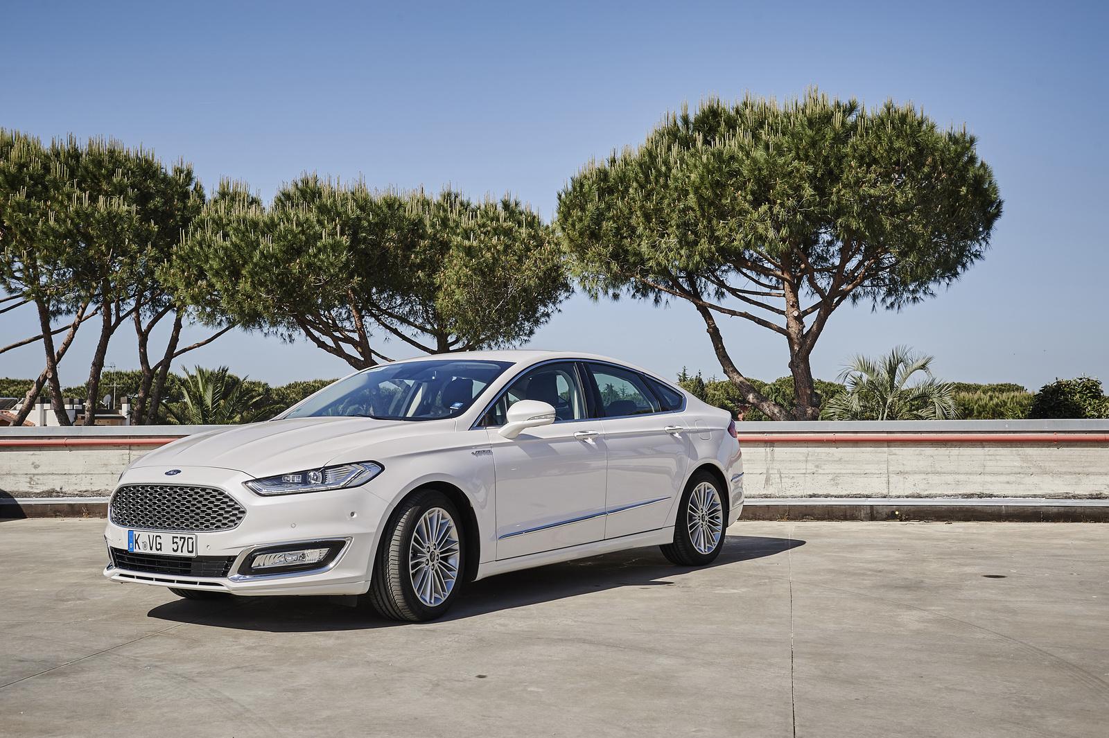 YEN� FORD MONDEO V�GNALE DETAYLI RES�M GALER�S�