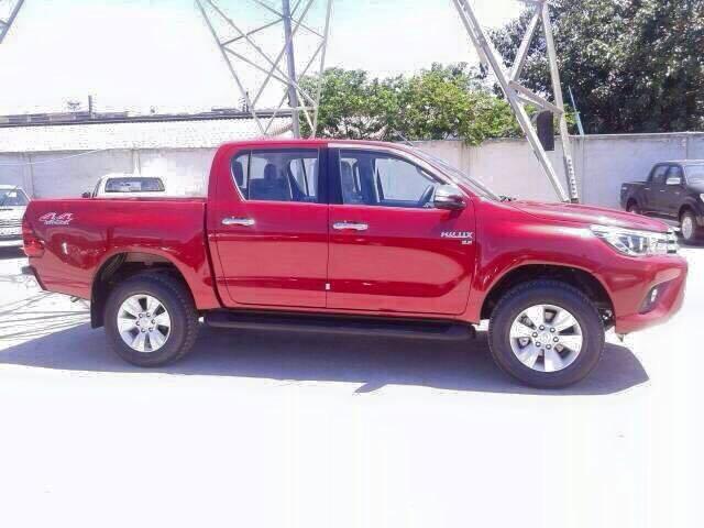 YEN� TOYOTA H�LUX �LK RES�M GALER�S�