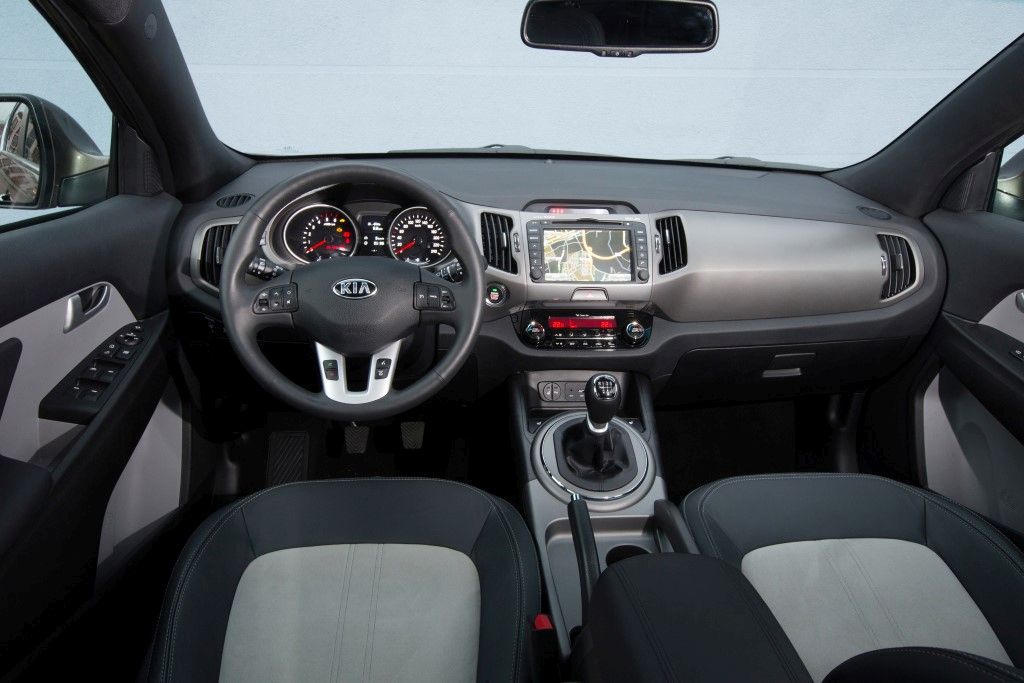 YEN MAKYAJLI 2014 KA SPORTAGE DETAYLI RESM GALERS