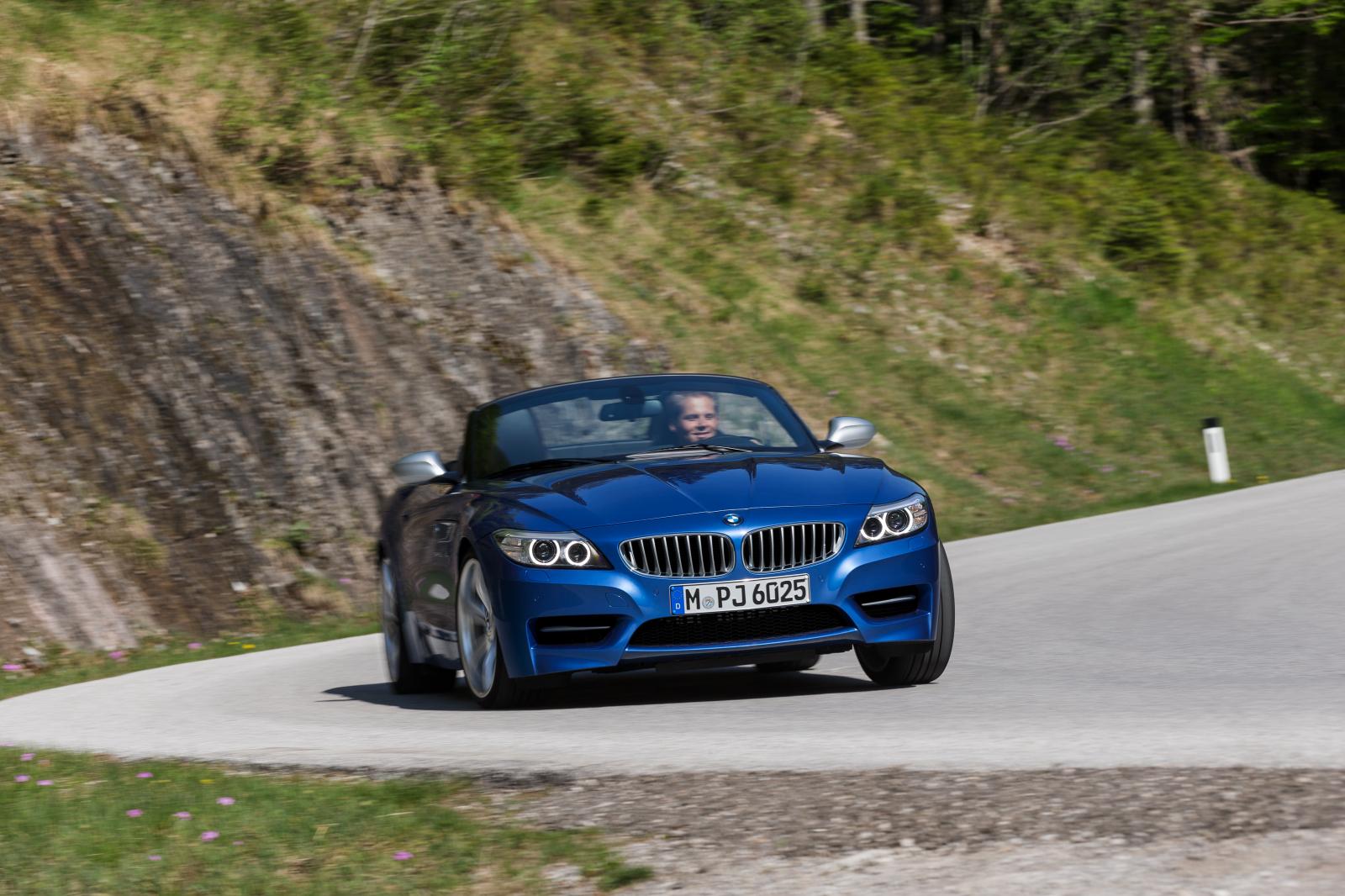 YEN� 2016 BMW Z4 RES�M GALER�S�