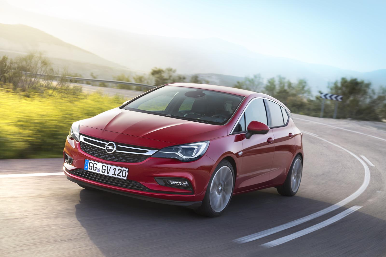 YEN� OPEL ASTRA 2016 RESM� FOTO�RAFLARI