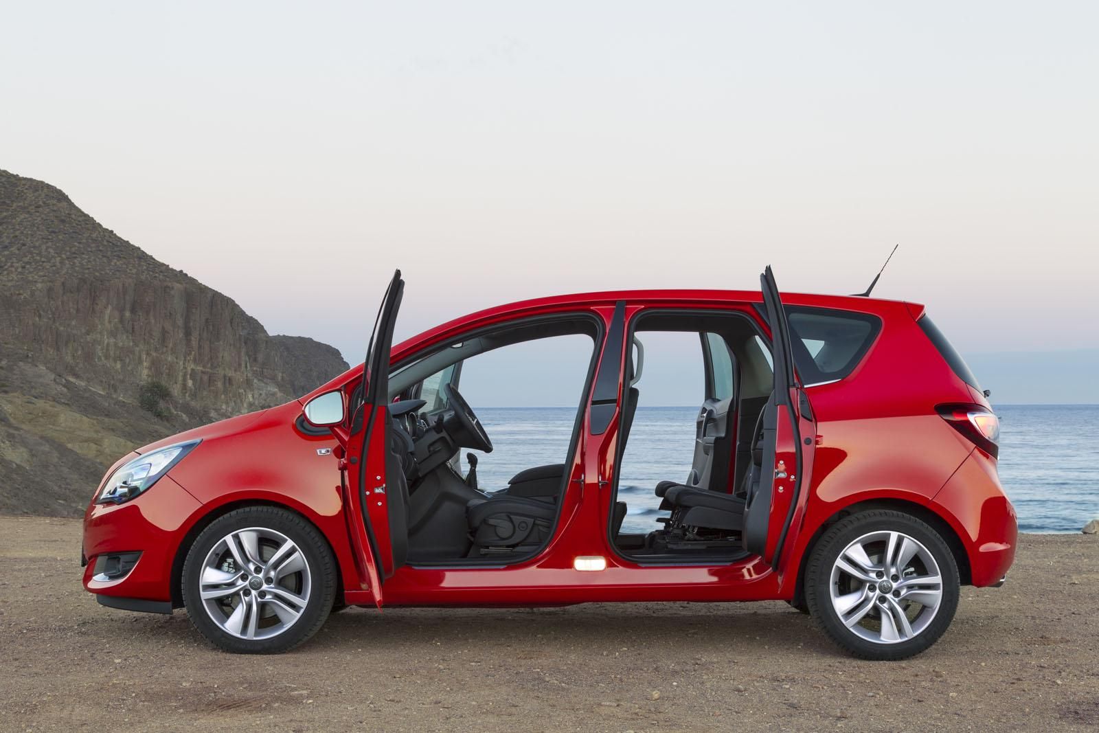 YEN OPEL MERVA ALMANYA'DA SATITA RESM GALERS