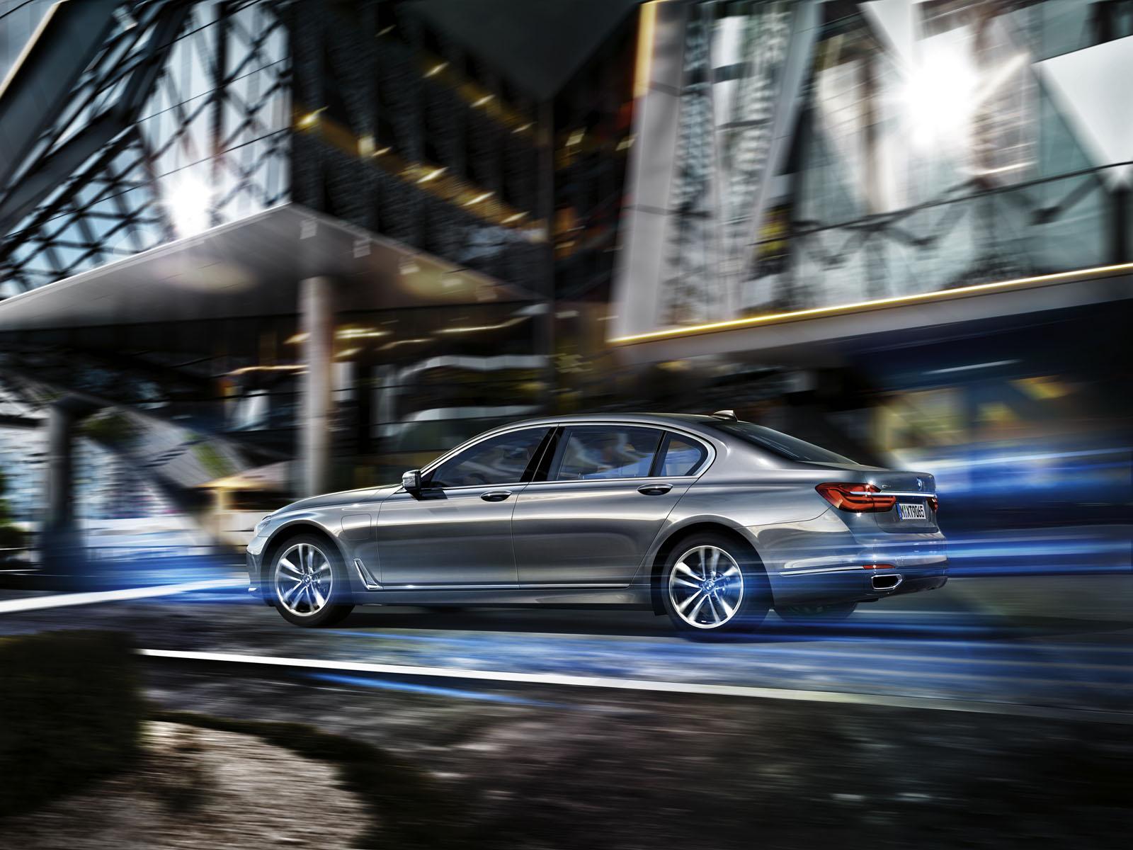 2016 BMW 7 SER�S� �LK RES�M GALER�S�