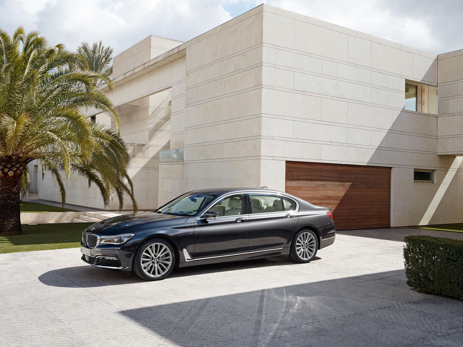 YEN� 2016 BMW 7 SER�S� DETAYLI RES�M GALER�S�