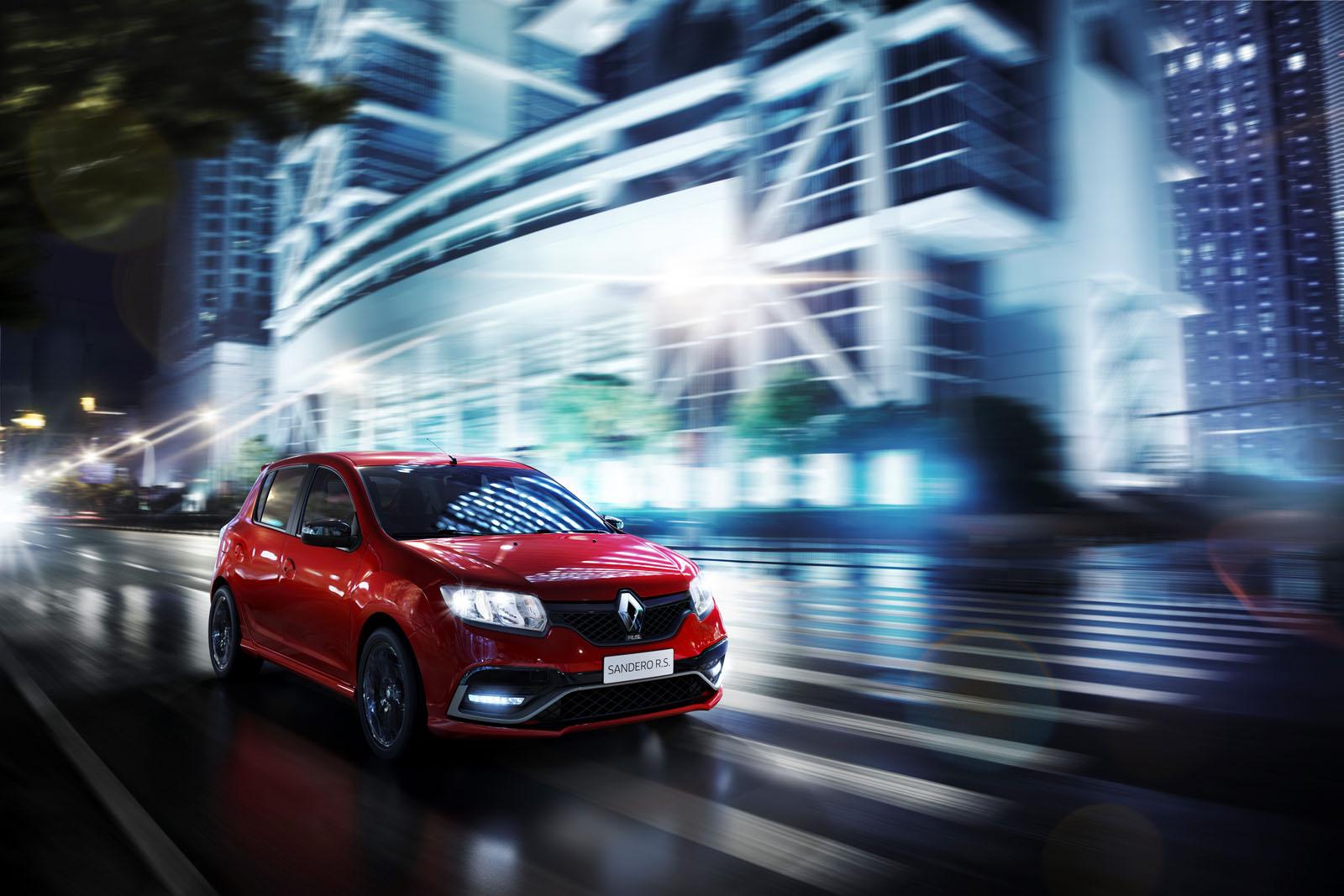 2015 RENAULT SANDERO R.S. RES�M GALER�S�